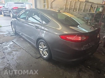 2014 Ford Fusion SE - miniatura 6