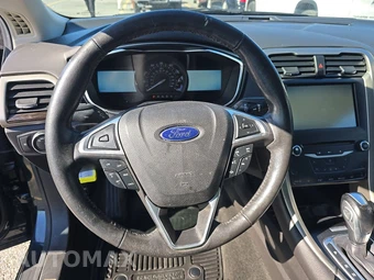 2014 Ford Fusion SE – miniatura 10