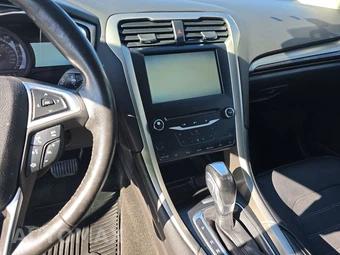 2014 Ford Fusion SE – miniatura 11