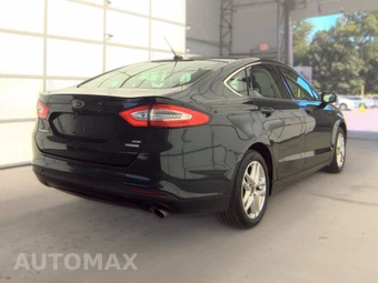 2014 Ford Fusion SE – miniatura 4