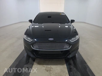 2014 Ford Fusion SE – miniatura 2
