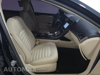 2014 Ford Fusion SE – miniatura 8