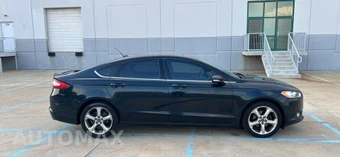 2014 Ford Fusion SE - miniatura 4