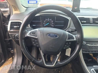 2014 Ford Fusion SE – miniatura 10