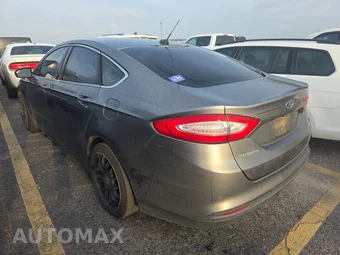 2014 Ford Fusion SE – miniatura 6