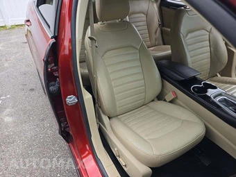 2014 Ford Fusion SE – miniatura 18