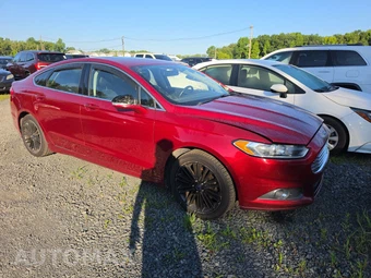 2014 Ford Fusion SE - miniatura 3