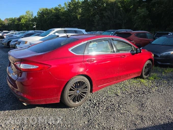 2014 Ford Fusion SE - miniatura 4