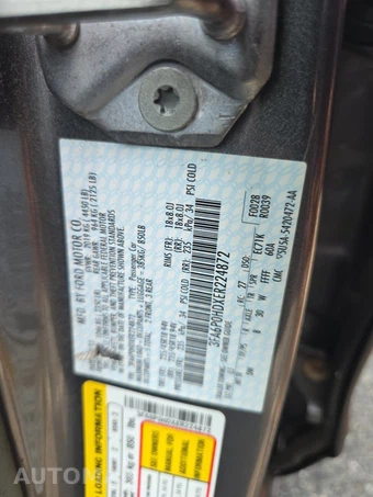 2014 Ford Fusion SE – miniatura 14