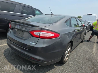 2014 Ford Fusion SE – miniatura 4