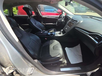 2014 Ford Fusion Titanium - miniatura 18