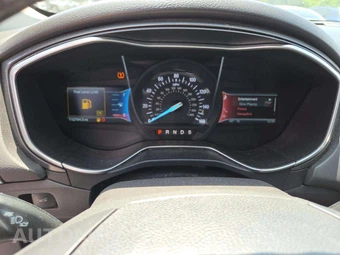 2014 Ford Fusion Titanium - miniatura 9