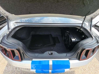 2014 Ford Mustang GT Coupe - miniatura 14