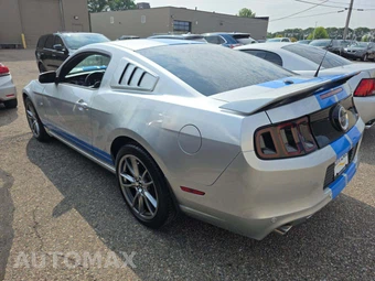 2014 Ford Mustang GT Coupe - miniatura 2
