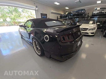 2014 Ford Mustang GT Premium Convertible - miniatura 2