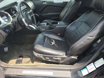 2014 Ford Mustang GT Premium Coupe – miniatura 3