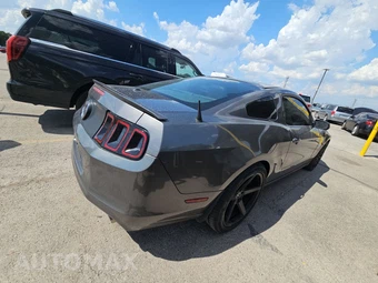 2014 Ford Mustang GT Premium Coupe - miniatura 4