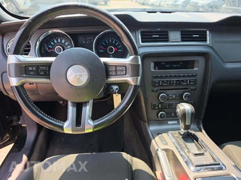 2014 Ford Mustang V6 Convertible - miniatura 10