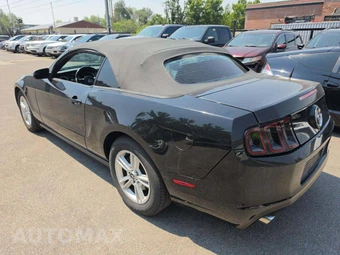 2014 Ford Mustang V6 Convertible - miniatura 2