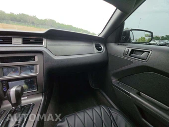 2014 Ford Mustang V6 Coupe - miniatura 16
