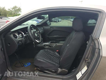 2014 Ford Mustang V6 Coupe - miniatura 3