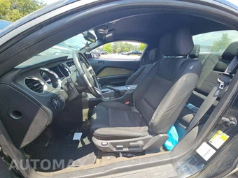 2014 Ford Mustang V6 Coupe - miniatura 6