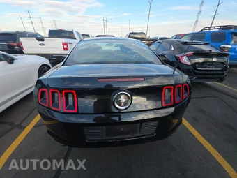2014 Ford Mustang V6 Coupe - miniatura 5