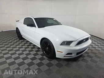 2014 Ford Mustang V6 Coupe – miniatura 3