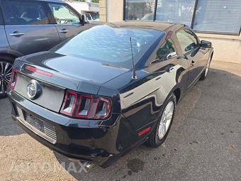 2014 Ford Mustang V6 Coupe - miniatura 3
