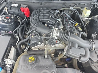 2014 Ford Mustang V6 Coupe - miniatura 15