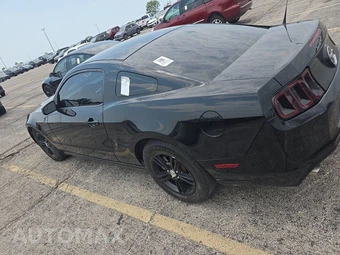 2014 Ford Mustang V6 Coupe - miniatura 6