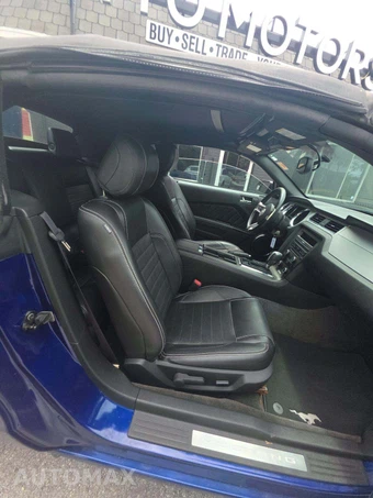 2014 Ford Mustang V6 Premium Convertible - miniatura 18