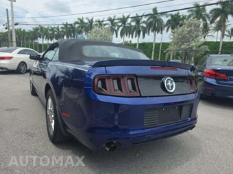 2014 Ford Mustang V6 Premium Convertible - miniatura 2