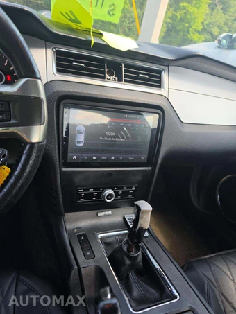 2014 Ford Mustang V6 Premium Coupe – miniatura 10