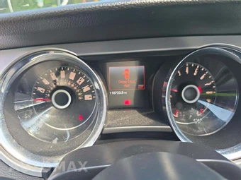 2014 Ford Mustang V6 Premium Coupe – miniatura 9