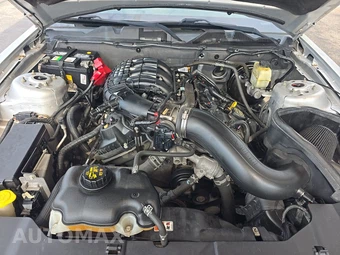 2014 Ford Mustang V6 Premium Coupe - miniatura 15