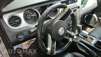 2014 Ford Mustang V6 Premium Coupe - miniatura 38