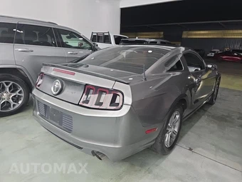 2014 Ford Mustang V6 Premium Coupe – miniatura 4