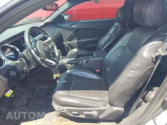 2014 Ford Mustang V6 Premium Coupe – miniatura 7