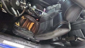 2014 Ford Mustang V6 Premium Coupe - miniatura 21