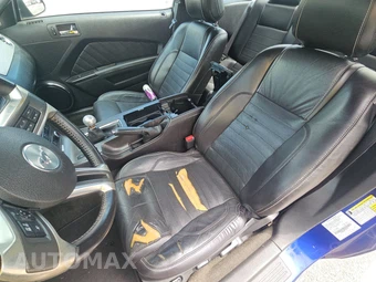 2014 Ford Mustang V6 Premium Coupe - miniatura 7