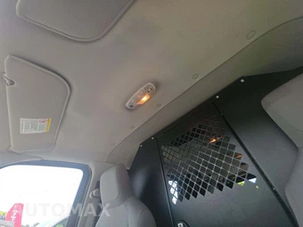 2014 Ford Super Duty E-350 Commercial Cargo Van 138.0" WB - miniatura 11