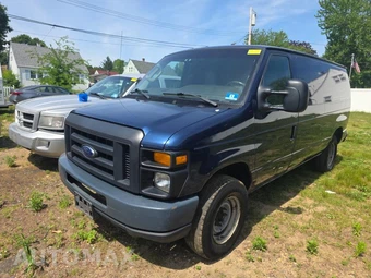 2014 Ford Super Duty E-350 Commercial Cargo Van 138.0" WB