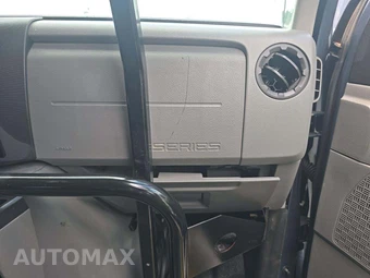 2014 Ford Super Duty E-350 Commercial Cargo Van 138.0" WB - miniatura 19