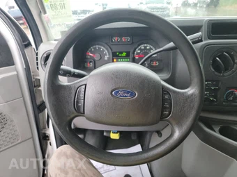 2014 Ford Super Duty E-350 Commercial Cargo Van 138.0" WB - miniatura 10