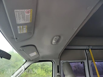 2014 Ford Super Duty E-350 Commercial Cargo Van 138.0" WB - miniatura 16