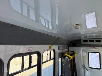 2014 Ford Super Duty E-350 Cutaway - miniatura 37