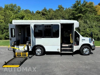 2014 Ford Super Duty E-350 Cutaway - miniatura 6
