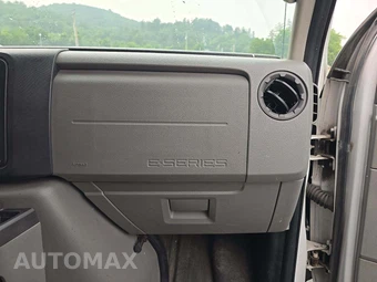 2014 Ford Super Duty E-350 Cutaway - miniatura 16