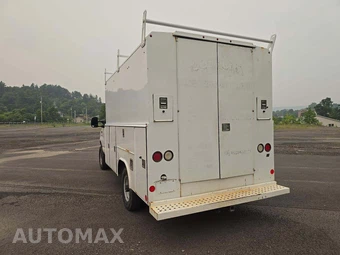 2014 Ford Super Duty E-350 Cutaway - miniatura 2
